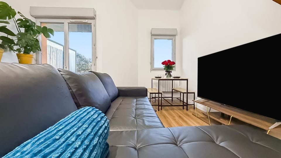 Duplex moderne et lumineux avec piscine et parking Apartment in Toulouse