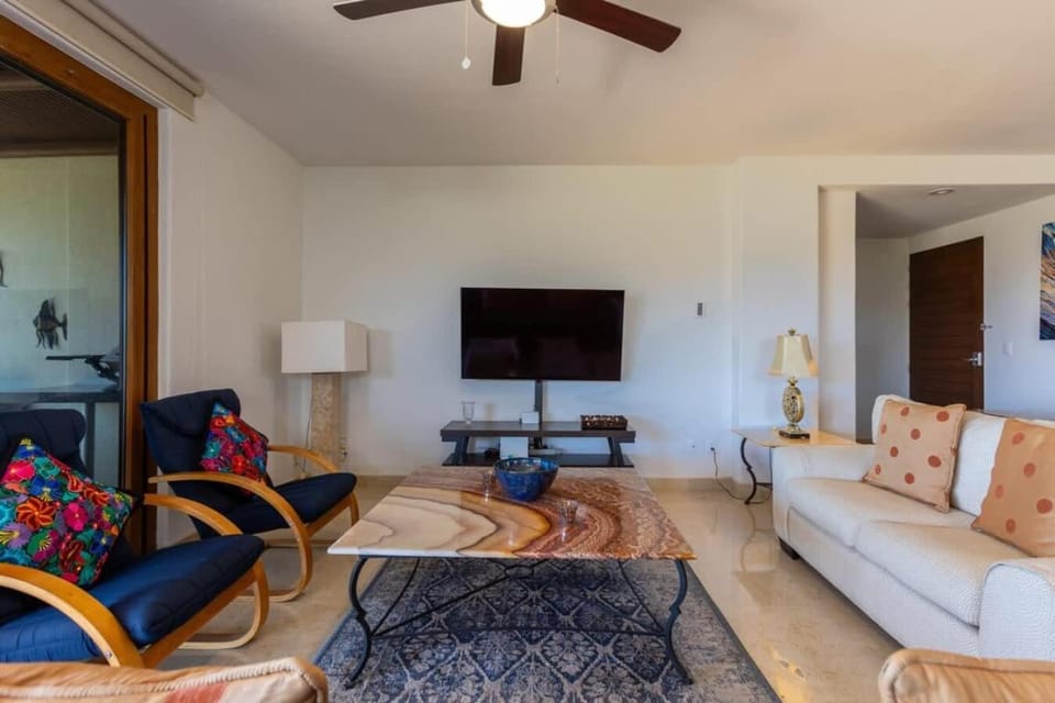 Ocean View Condo with Resort Pool & Beach Apartment in La Cruz de Huanacaxtle