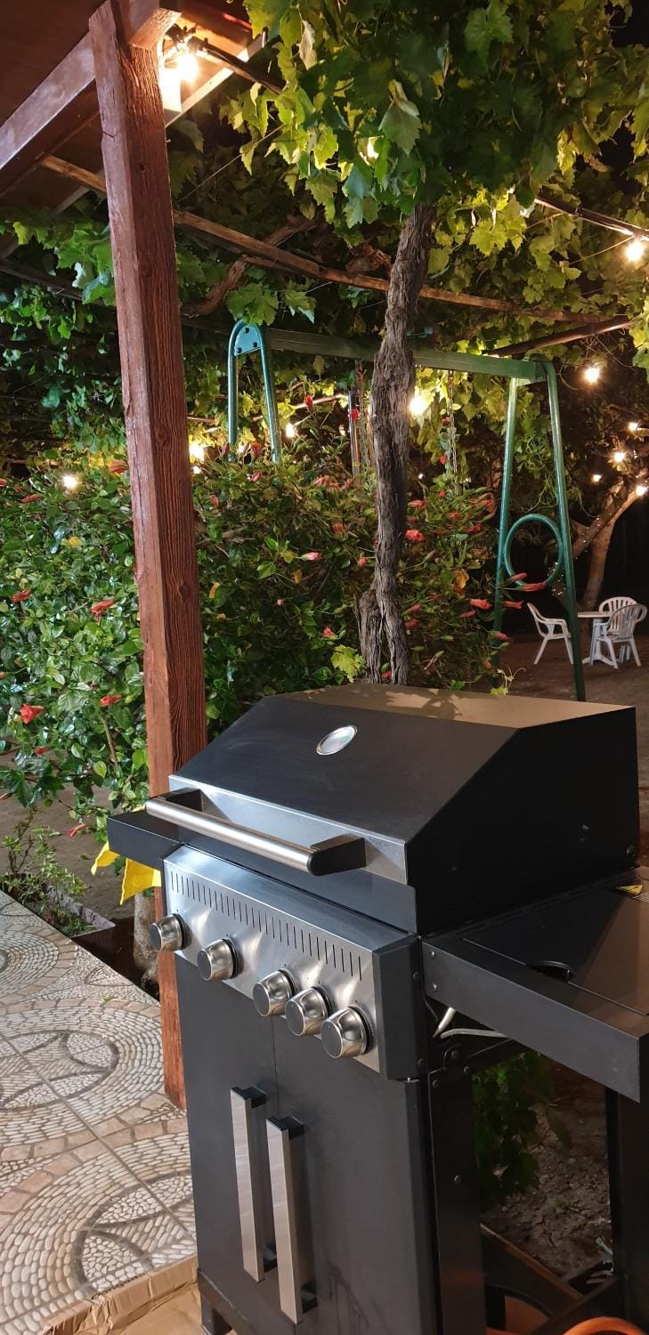 BBQ facilities, Evening entertainment