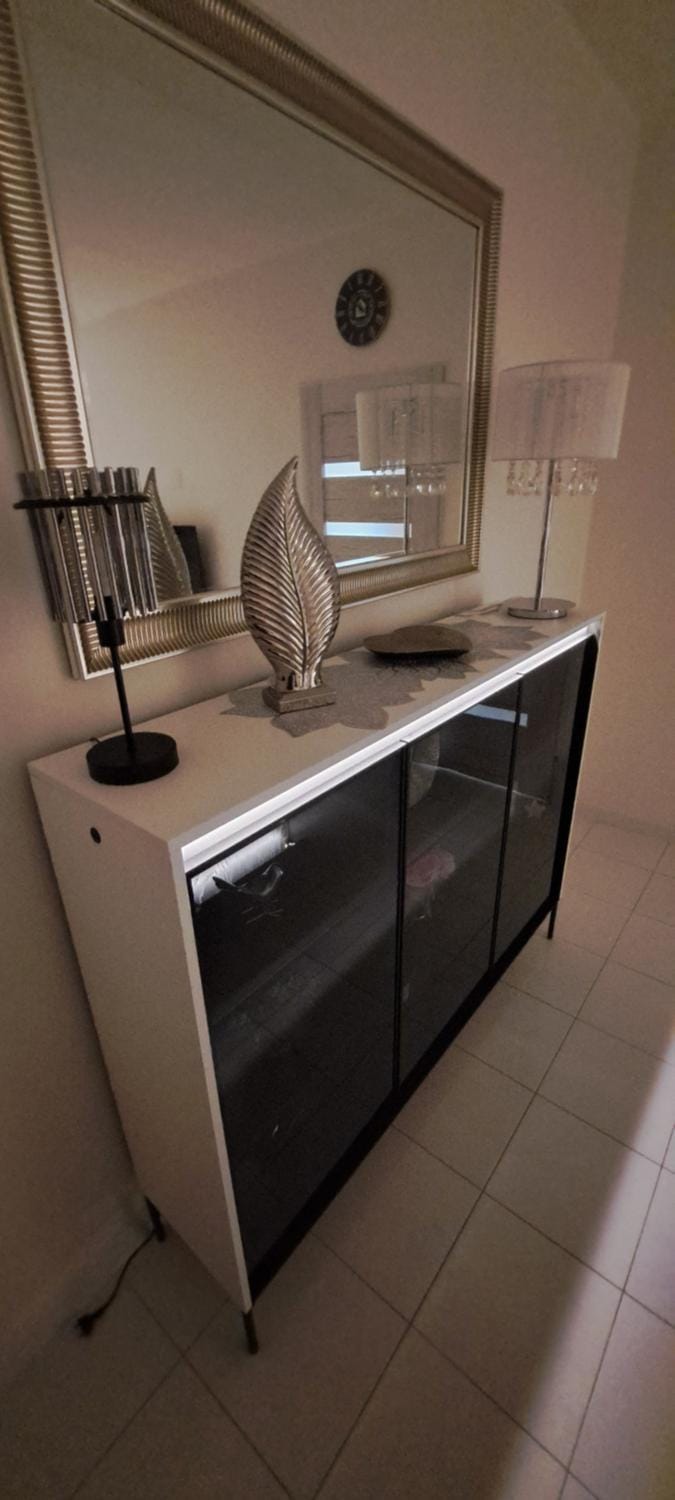 Luxury Apartmen by airport Apartment in Czechia