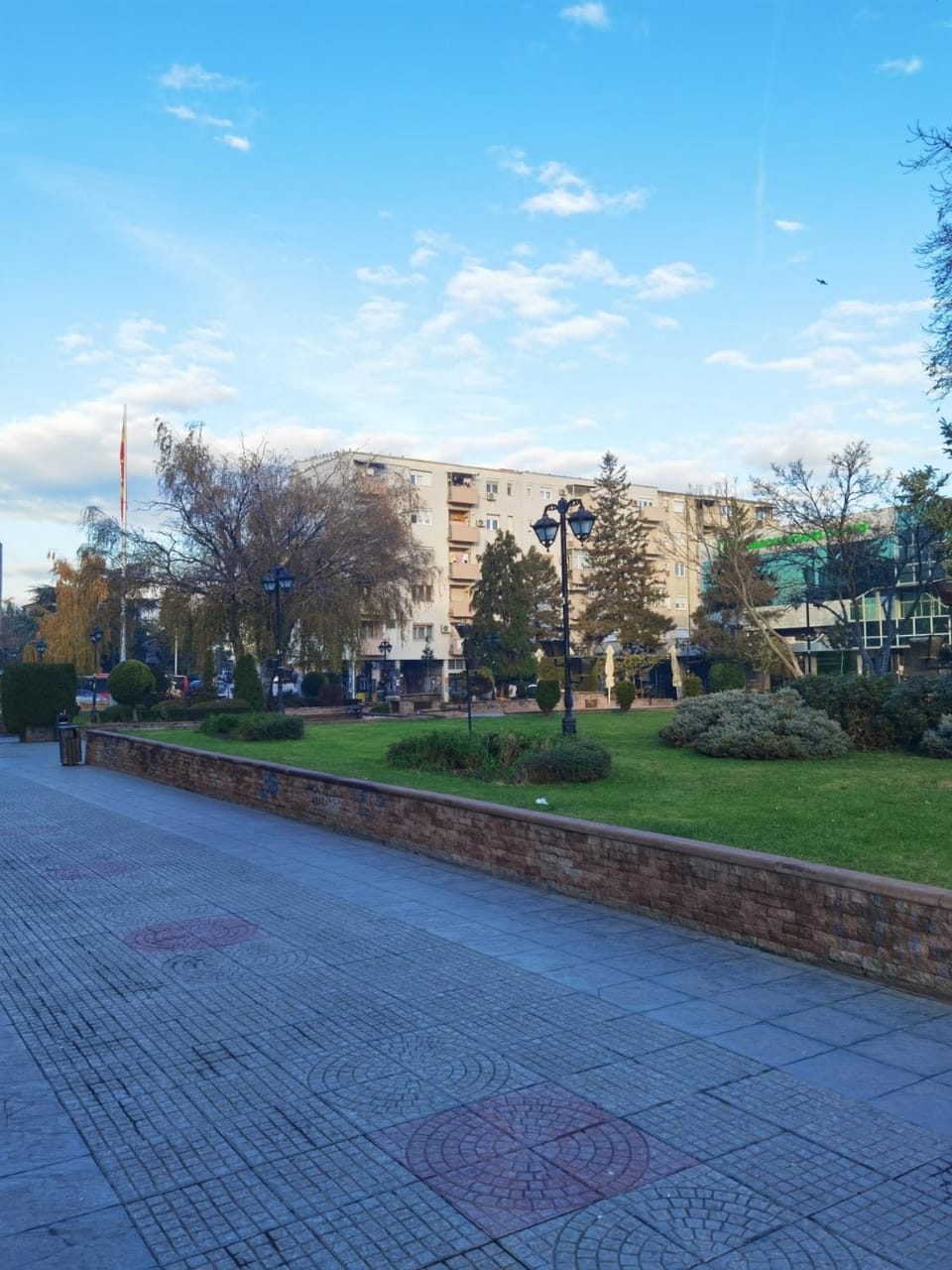 Neighbourhood, Location