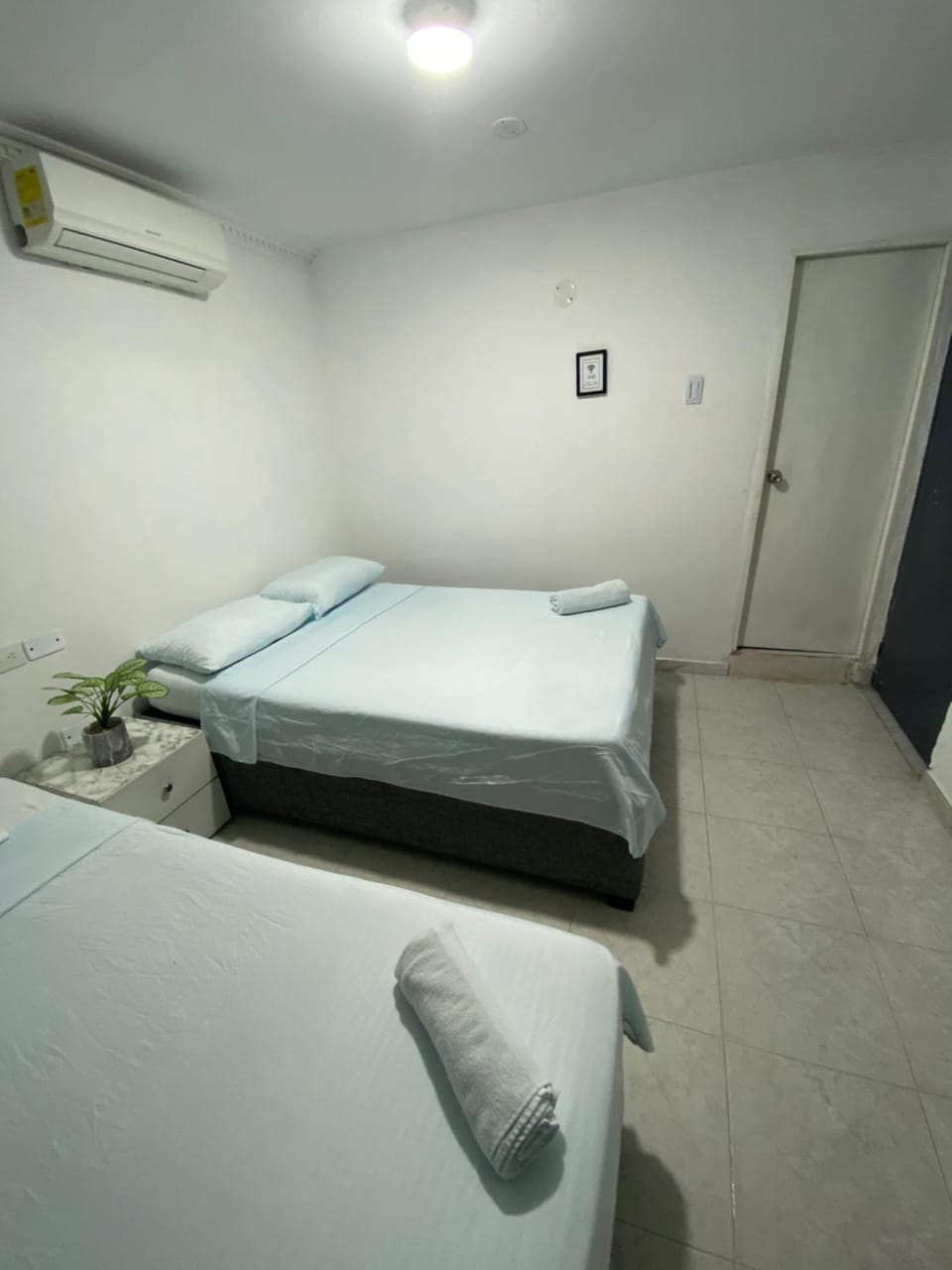 Habitación Cerca al Aeropuerto #6 Bed and Breakfast in Cartagena