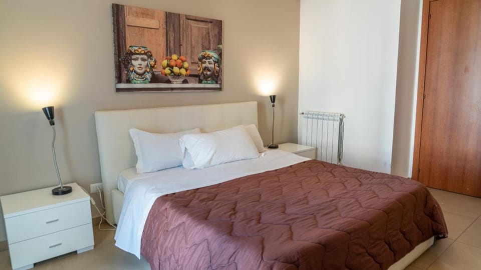 Bed, Photo of the whole room