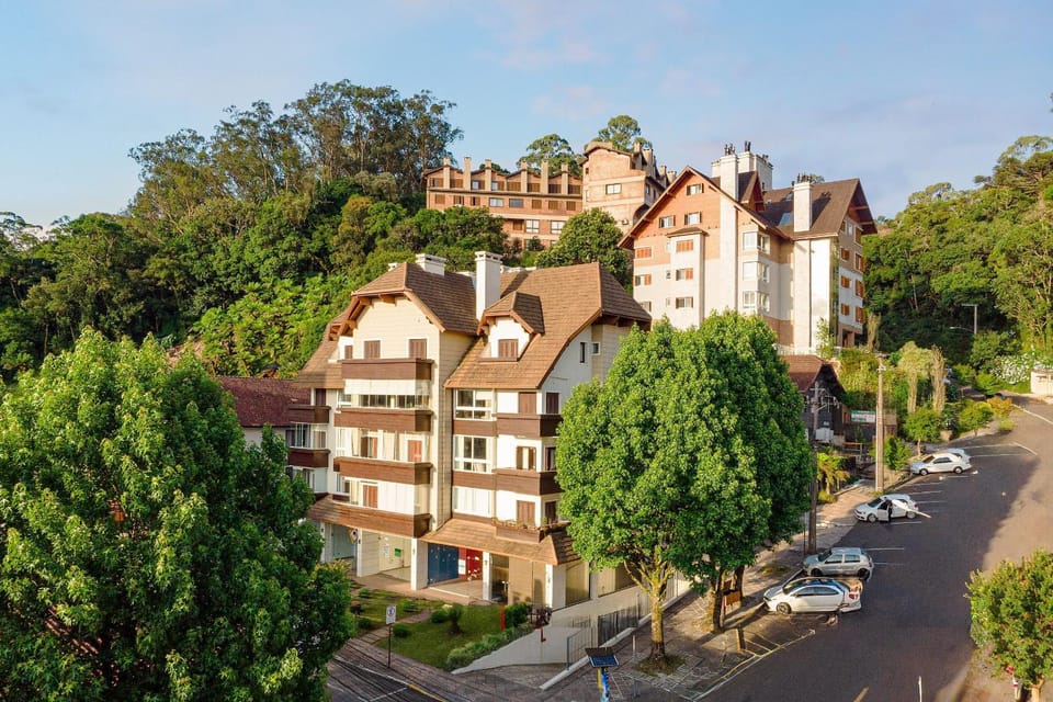 Conforto a 350m da Rua Coberta by Achei Gramado Apartment in Gramado