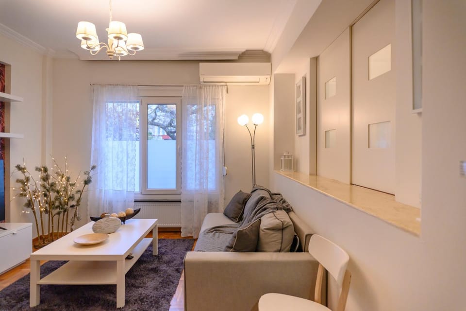 Cosy and Deluxe White Tower 1 Bedroom Flat Apartment in Thessaloniki