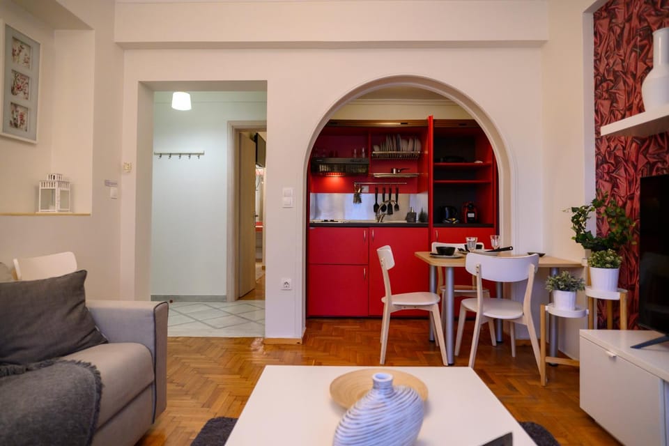 Cosy and Deluxe White Tower 1 Bedroom Flat Apartment in Thessaloniki