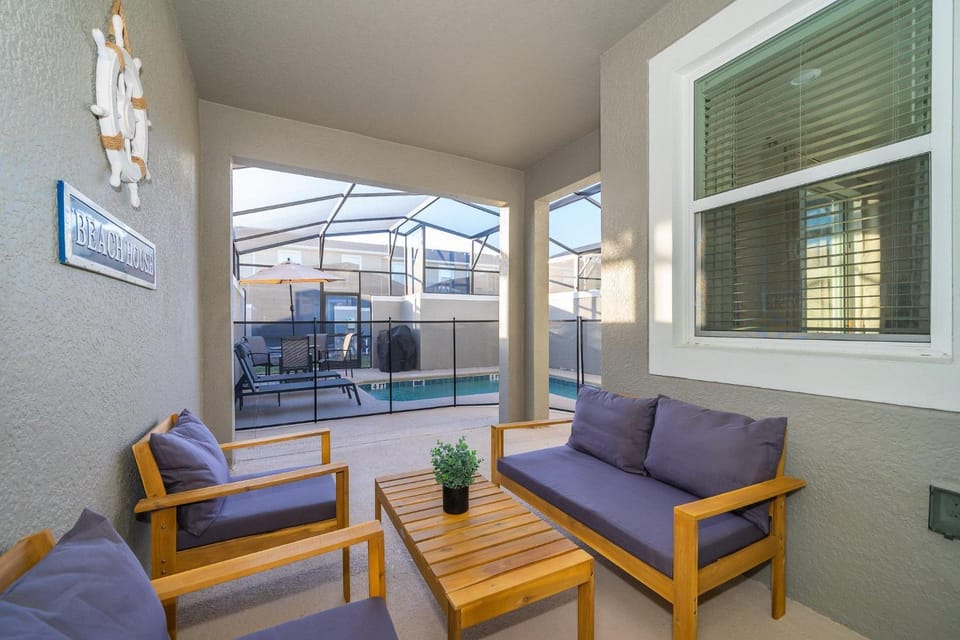 4220AA Townhouse 4 Beds & 3 Baths with Private Pool House in Kissimmee