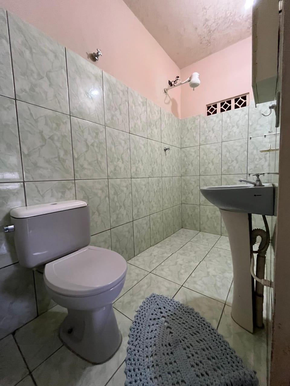 Shower, Toilet, Bathroom