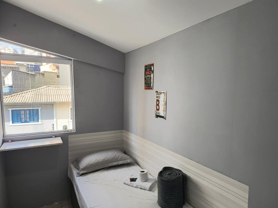 quarto privativo feminino proximo a expo e metro congonhas Hostel in Sao Paulo City