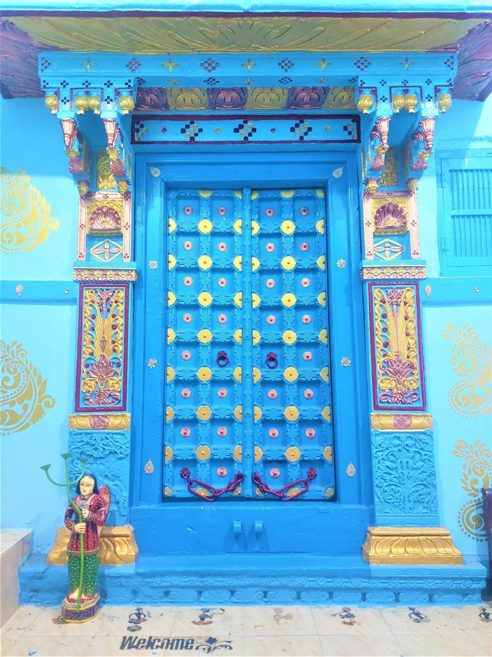 Facade/entrance