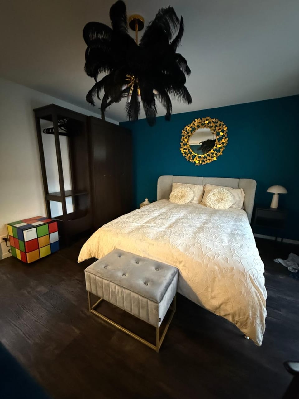 Bed, Photo of the whole room