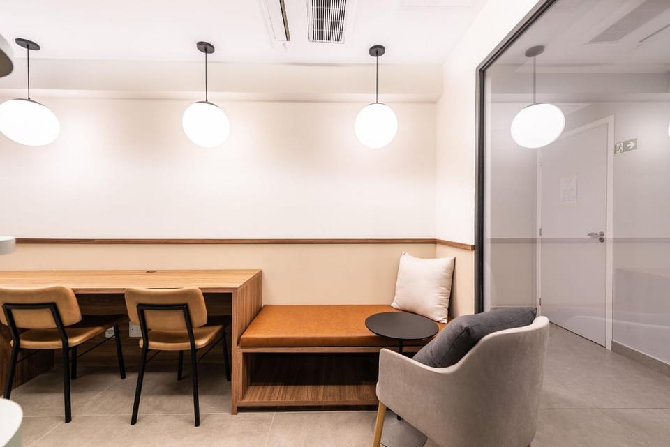 Modernos Studios no Brooklin com AC | Delfhy Apartment in Sao Paulo City