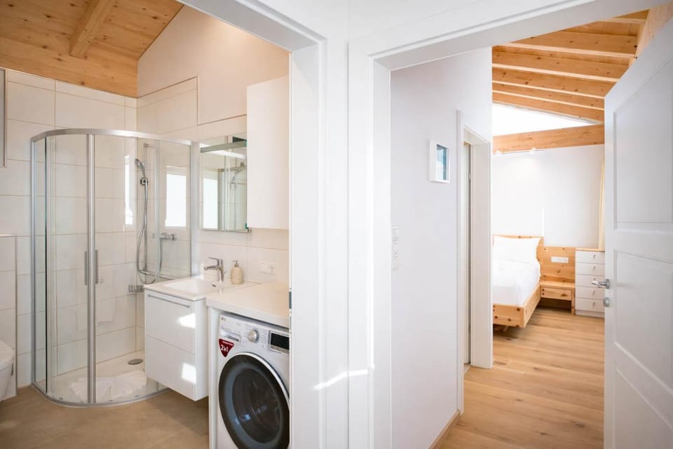 Toilet, Bathroom, Photo of the whole room