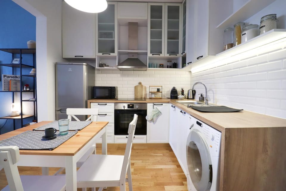Kitchen or kitchenette, Dining area, dishwasher, oven, stove, toaster
