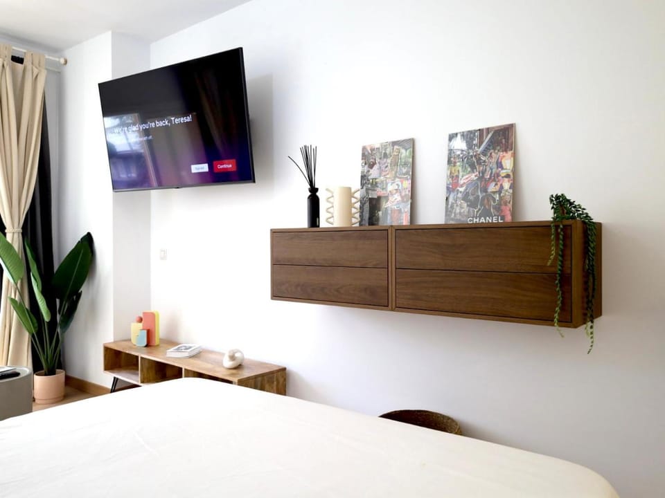 Communal lounge/ TV room, Photo of the whole room