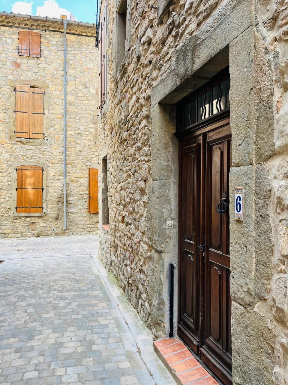 Facade/entrance, Day