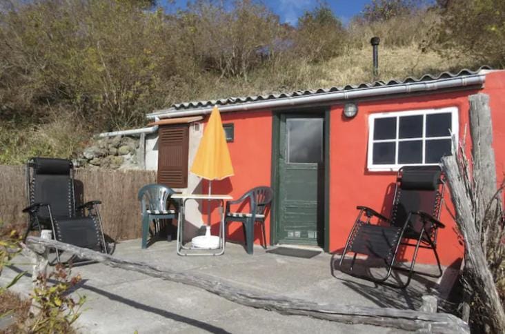 Adorable tiny house El Sitio with amazing views House in La Palma