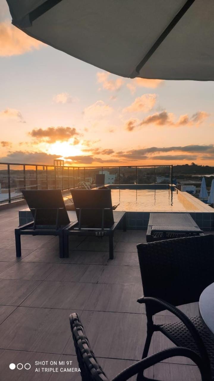 Balcony/Terrace, Swimming pool, Sunset