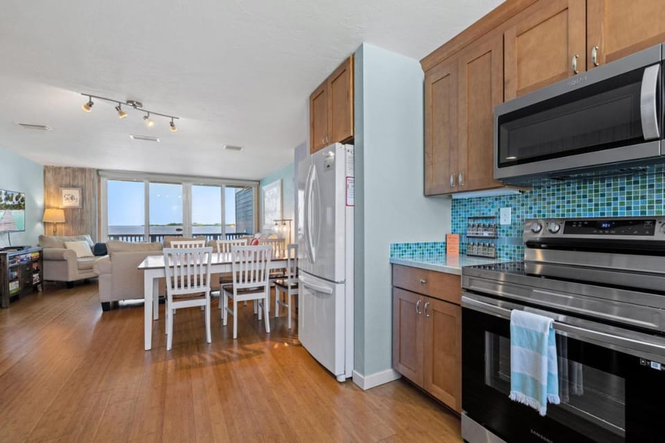 Salt Life Condo 2 - Endless Gulf views Apartment in Cedar Key