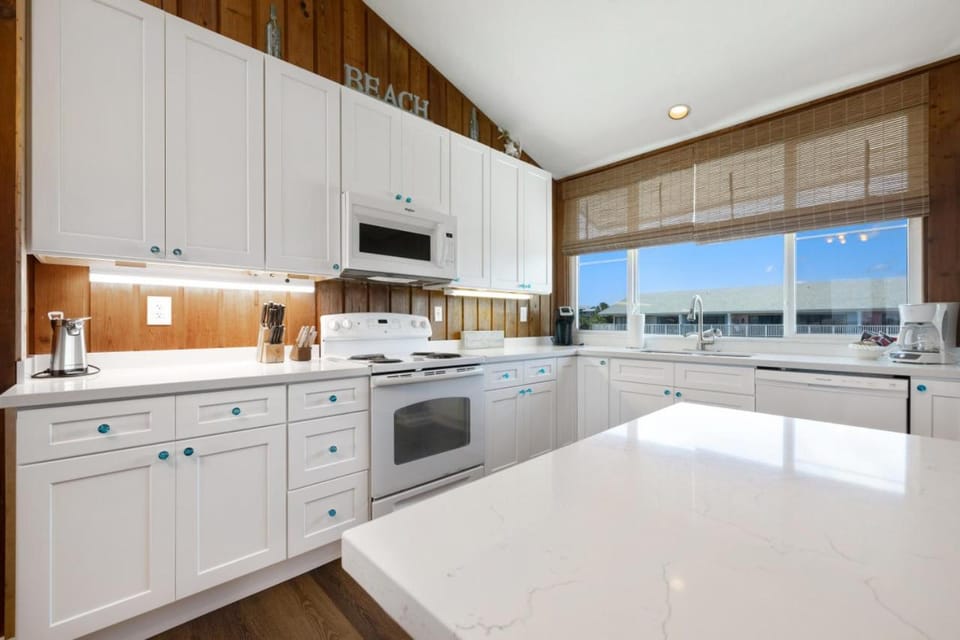Cedar Key Breeze Gulf front townhouse House in Cedar Key