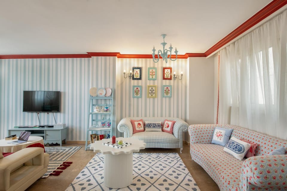Living room, Seating area