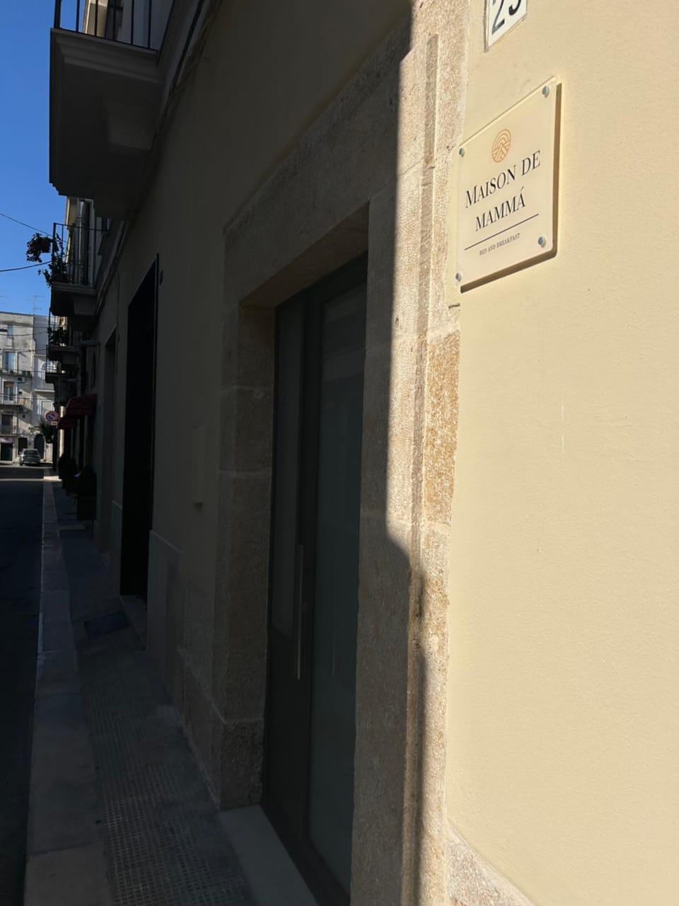 Property logo or sign, Logo/Certificate/Sign, Street view