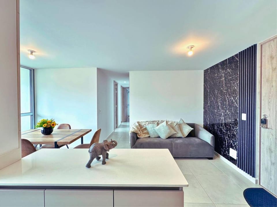 3BR Stunning 19th Floor Views Pool Sabaneta Apartment in Sabaneta