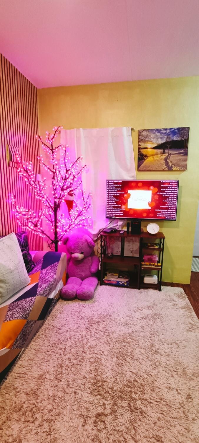 Communal lounge/ TV room, TV and multimedia, Living room, Evening entertainment