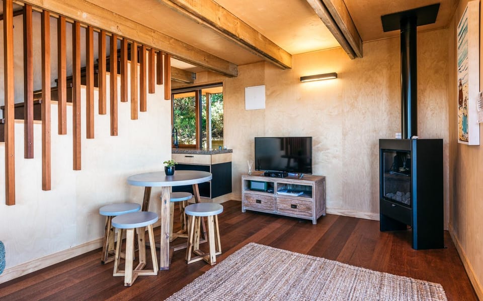 Belle Cove Studio, Spectacular Sea Views - Be My Guest House in Auckland Region