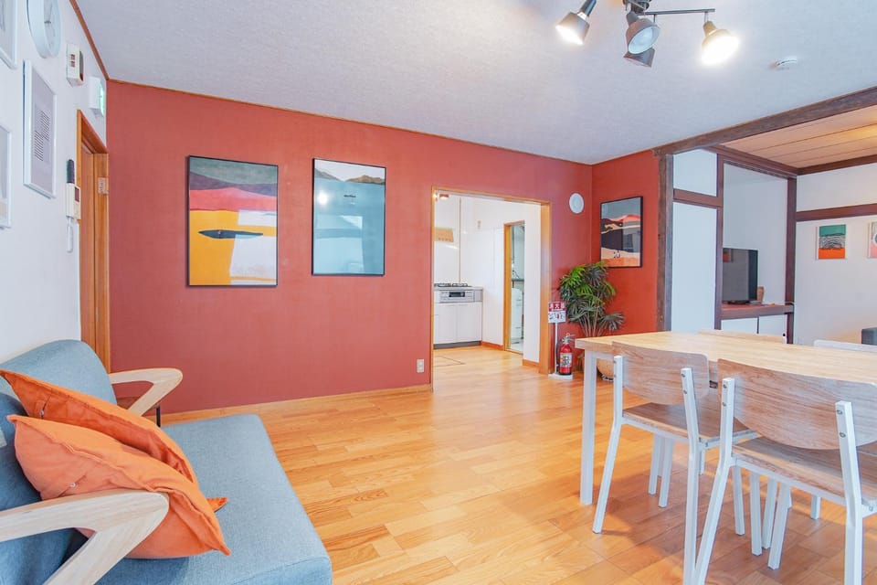 South Furano House -15 mins drive to ski field- House in Furano