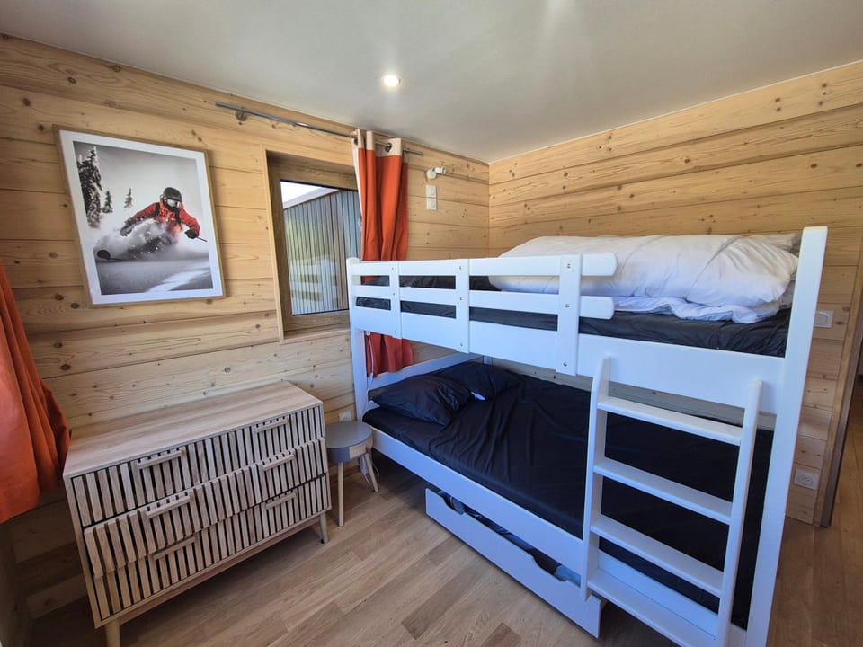 Appartement rénové avec balcon, au pied des pistes à Tignes - FR-1-502-592 Apartment in Tignes