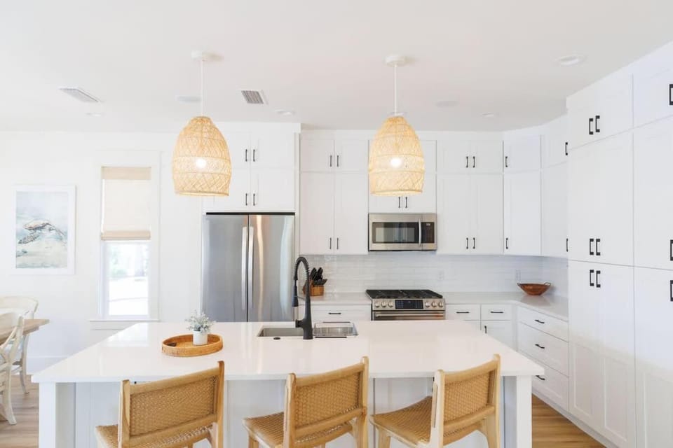 Coastal Corner by Stay on 30A- Pool, Bikes House in Rosemary Beach