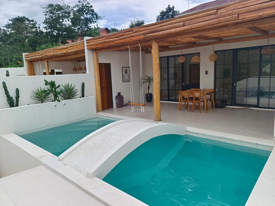 Villa Fortuna - CANGGU #Puncak Bogor Villa in Cisarua