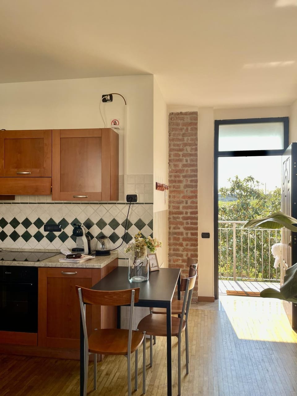 Balcony/Terrace, Kitchen or kitchenette, Living room, Seating area, Dining area, oven, stove