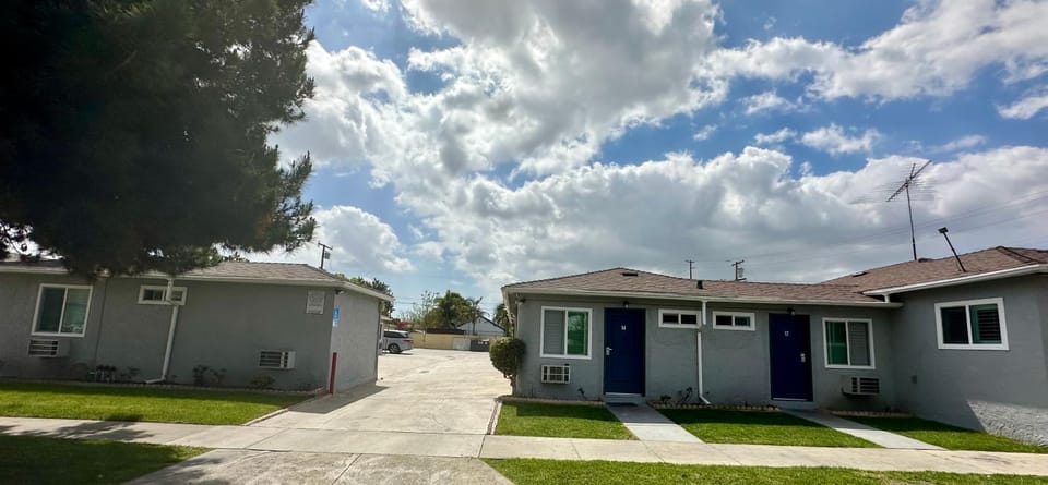 Property building, Street view
