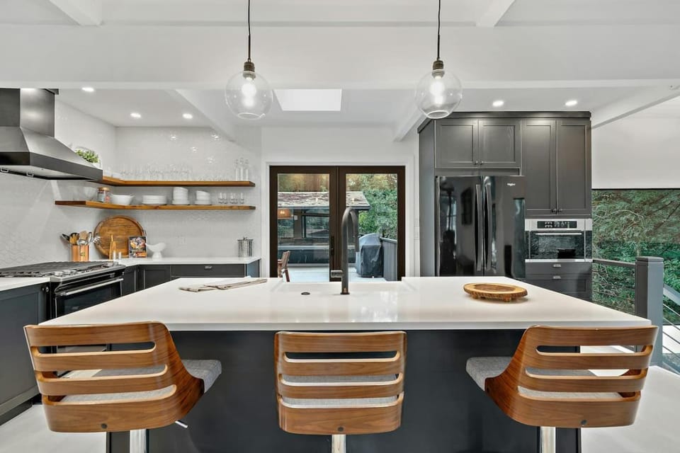 Relaxing Home Among The Redwoods - Dog-Friendly House in Monte Rio