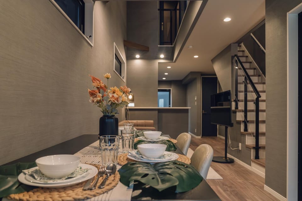 Living room, Dining area