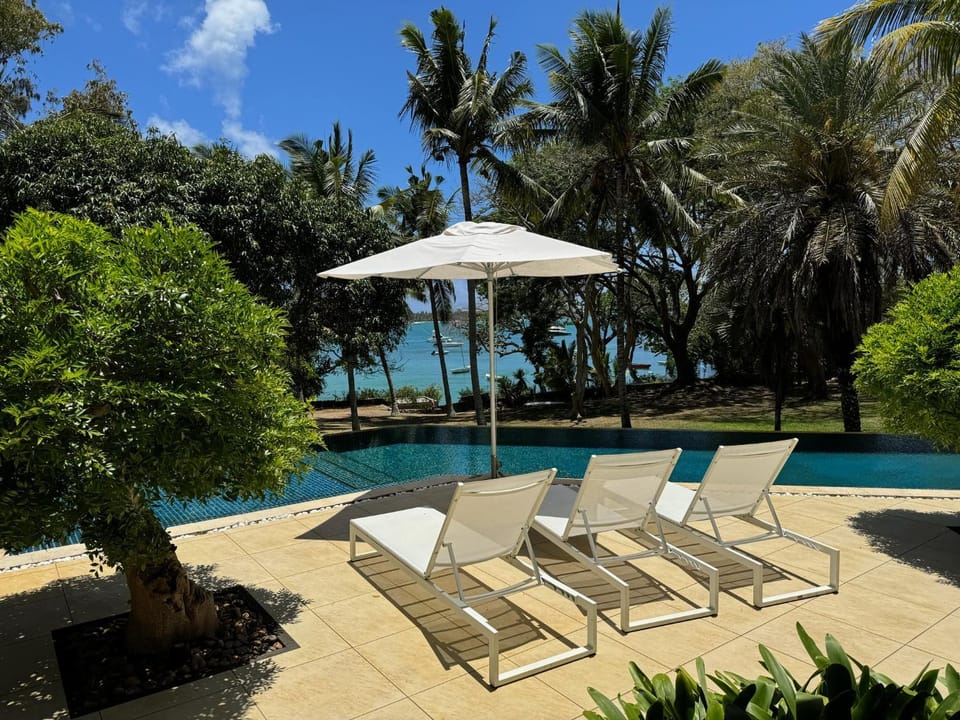 Patio, Natural landscape, Garden view, Sea view, Swimming pool, Swimming pool, sunbed