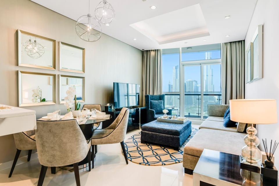 2 Bedrooms with Iconic Burj Khalifa Views Stay Apartment in Dubai