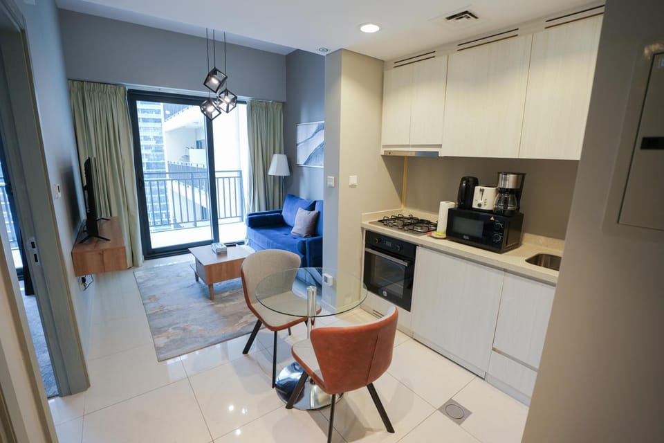 Kitchen or kitchenette, Living room, Dining area