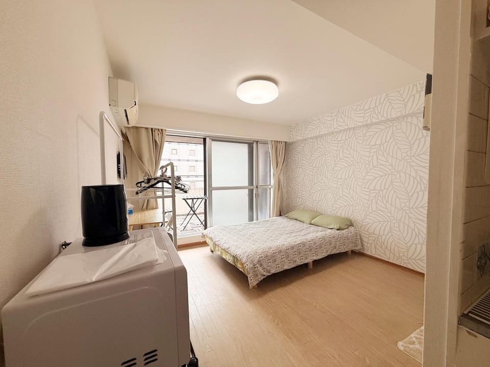 Shinjuku Center新宿中心! !Shinjuku Kabukicho! 3min walk! JR 新宿!地铁站步行3分 !新宿歌舞伎!阳光的超大阳台 俯瞰明大街街景!著名连锁大型公寓!一层24小时保安常驻6X5 Apartment in Shinjuku
