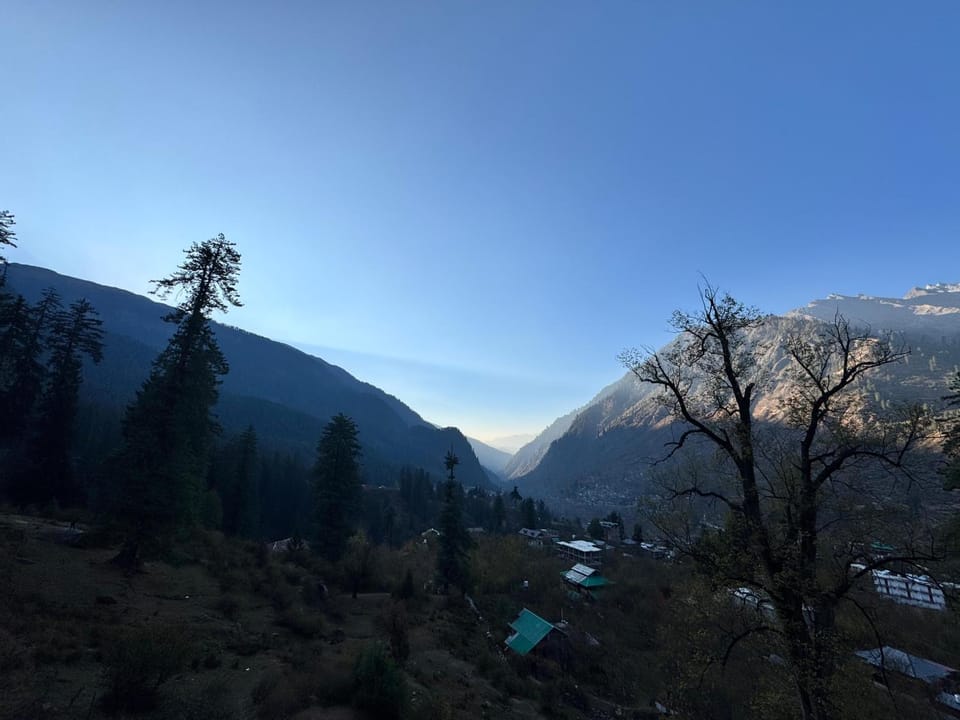 Nearby landmark, Natural landscape