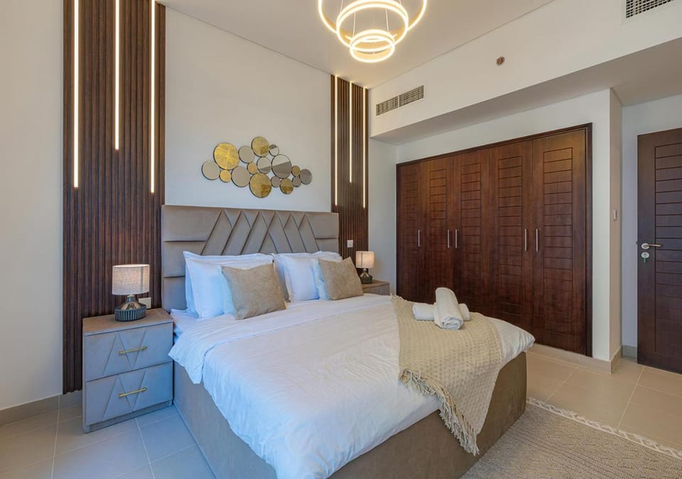 Bed, Photo of the whole room, Bedroom, wardrobe, air conditioner