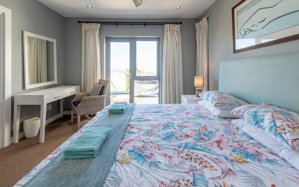 25 Thulana Hill Plettenberg Bay House in Plettenberg Bay
