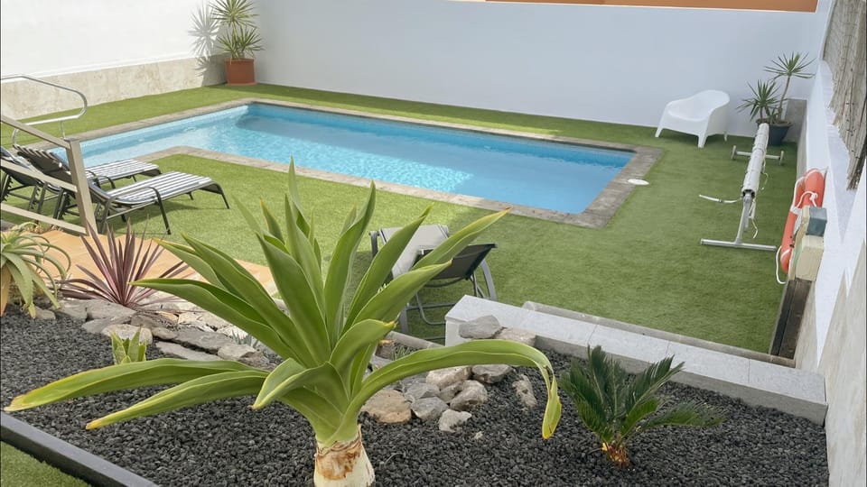 Day, Garden, Garden view, Pool view, Swimming pool, sunbed