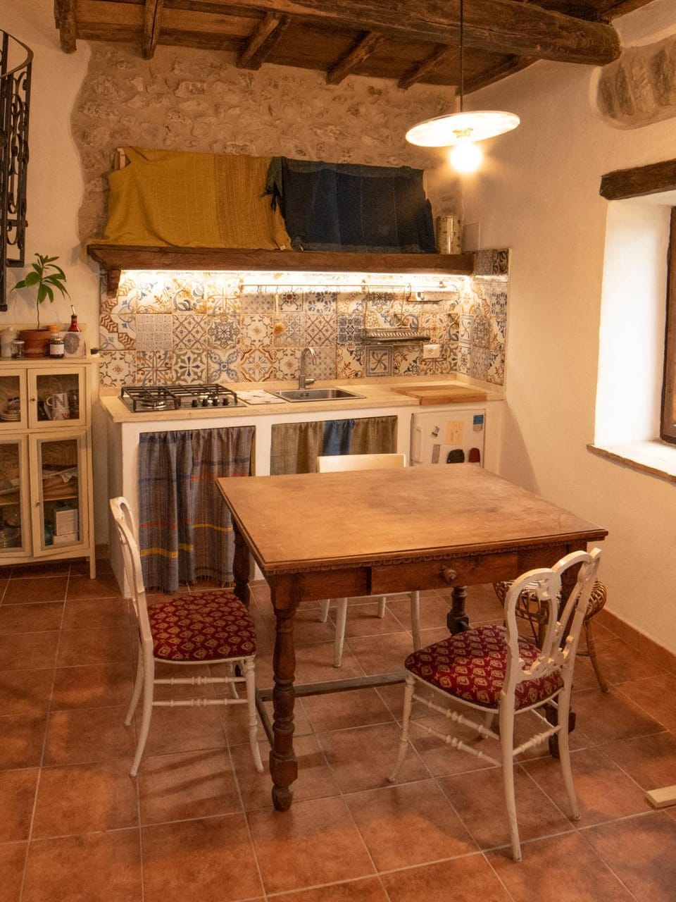 Living room, Dining area, kitchen