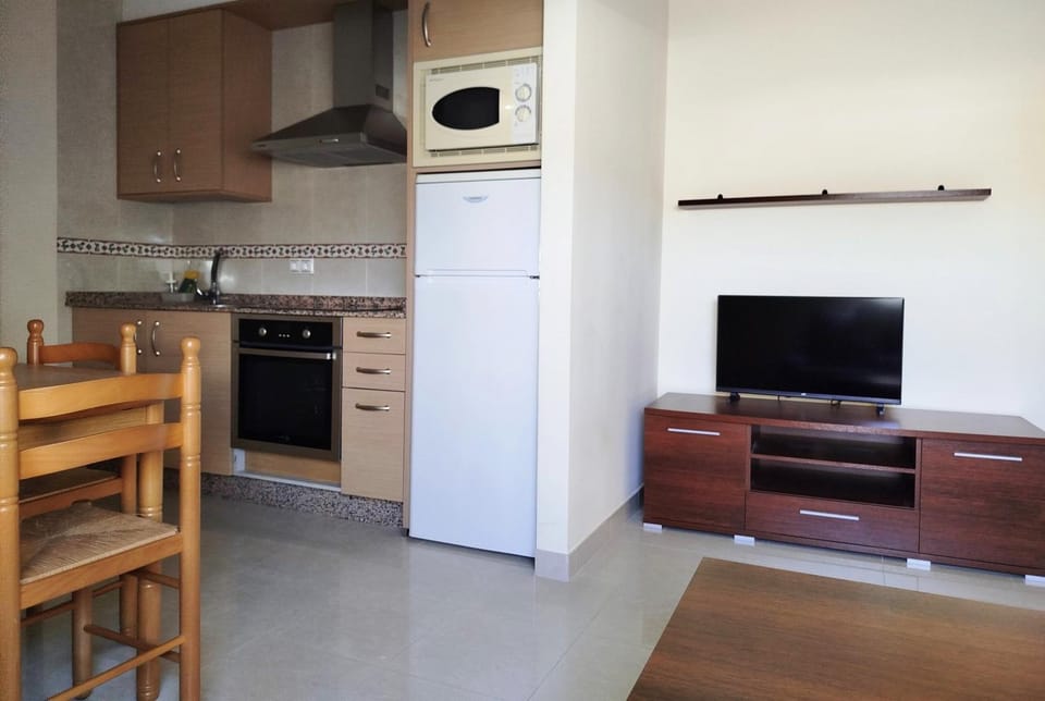 TV and multimedia, Kitchen or kitchenette, Living room, Dining area