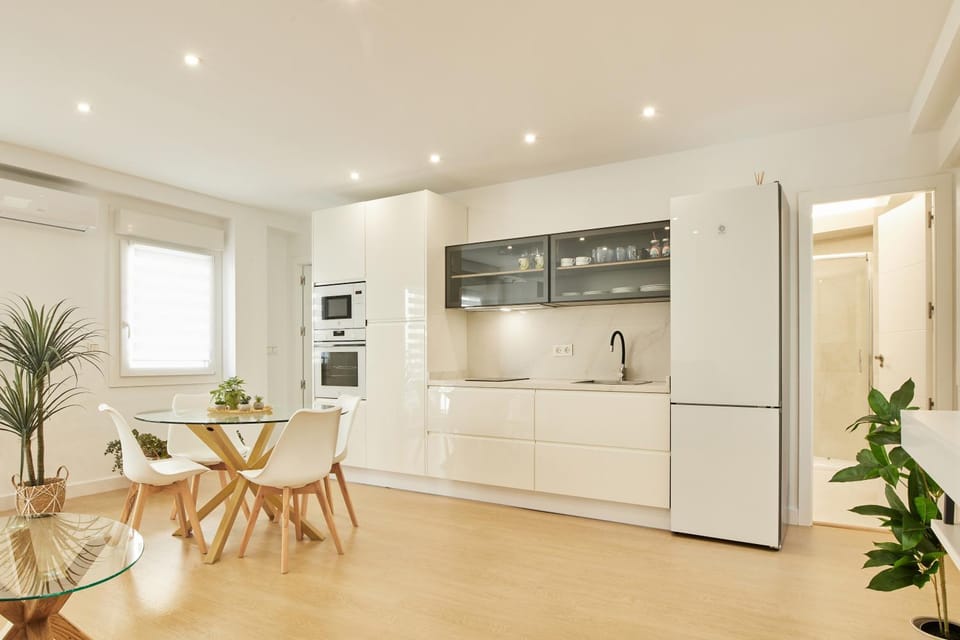 Kitchen or kitchenette, kitchen