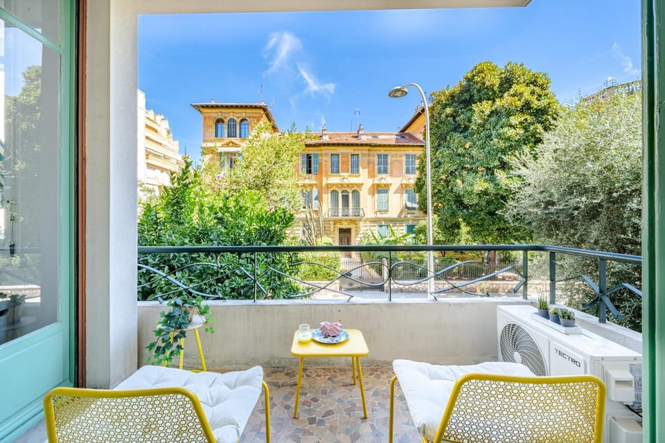 Property building, Day, View (from property/room), Balcony/Terrace, Living room, Seating area