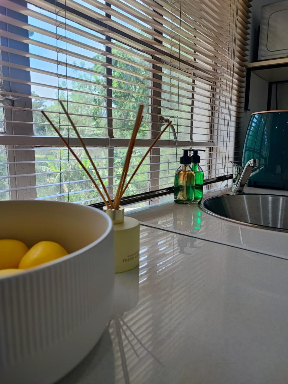 Kitchen or kitchenette, Food and drinks